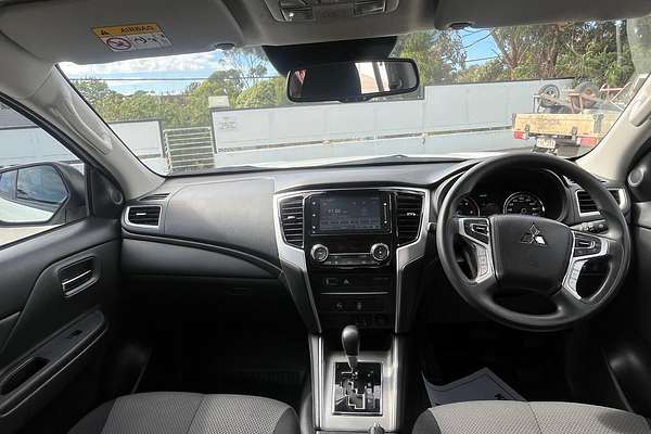 2022 Mitsubishi Triton GLX+ MR 4X4