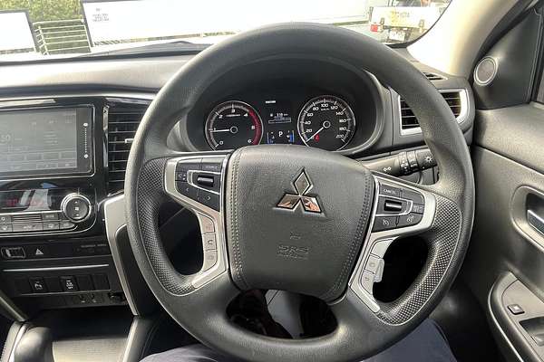 2022 Mitsubishi Triton GLX+ MR 4X4