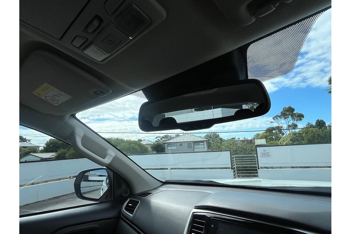 2022 Mitsubishi Triton GLX+ MR 4X4