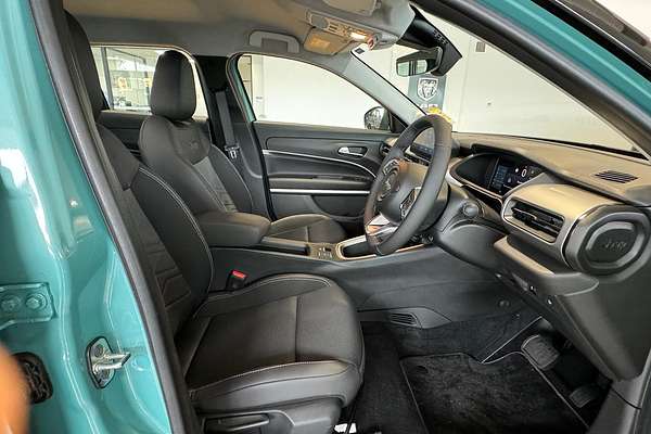 2024 Jeep Avenger Limited JJ