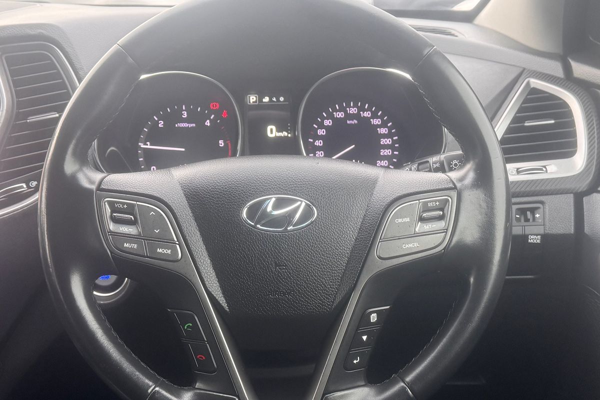 2016 Hyundai Santa Fe Elite DM3 Series II