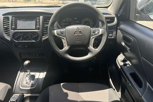 2020 Mitsubishi Triton GLX ADAS MR 4X4