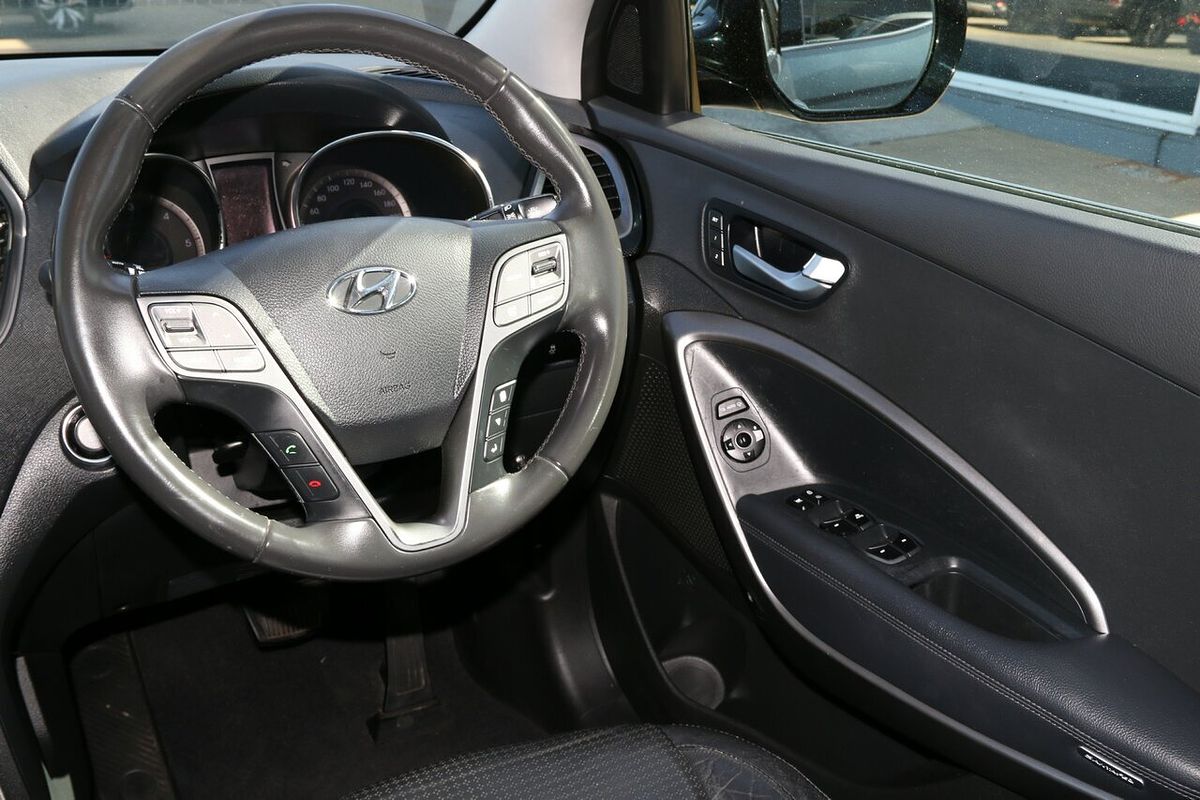 2012 Hyundai Santa Fe Highlander DM
