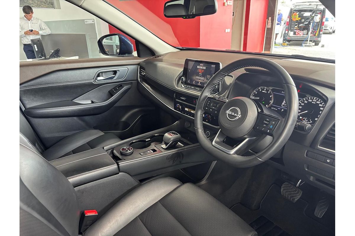 2023 Nissan X-TRAIL ST-L T33
