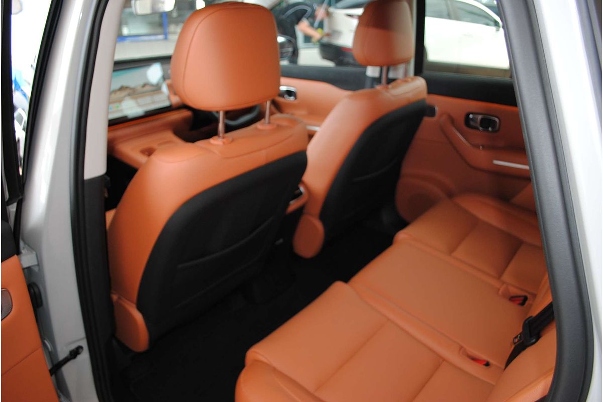2024 Leapmotor C10 Design B11