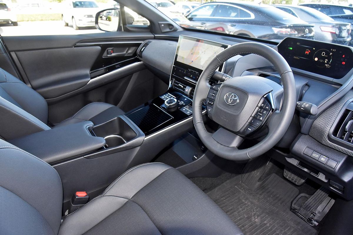 2024 Toyota bZ4X YEAM15R