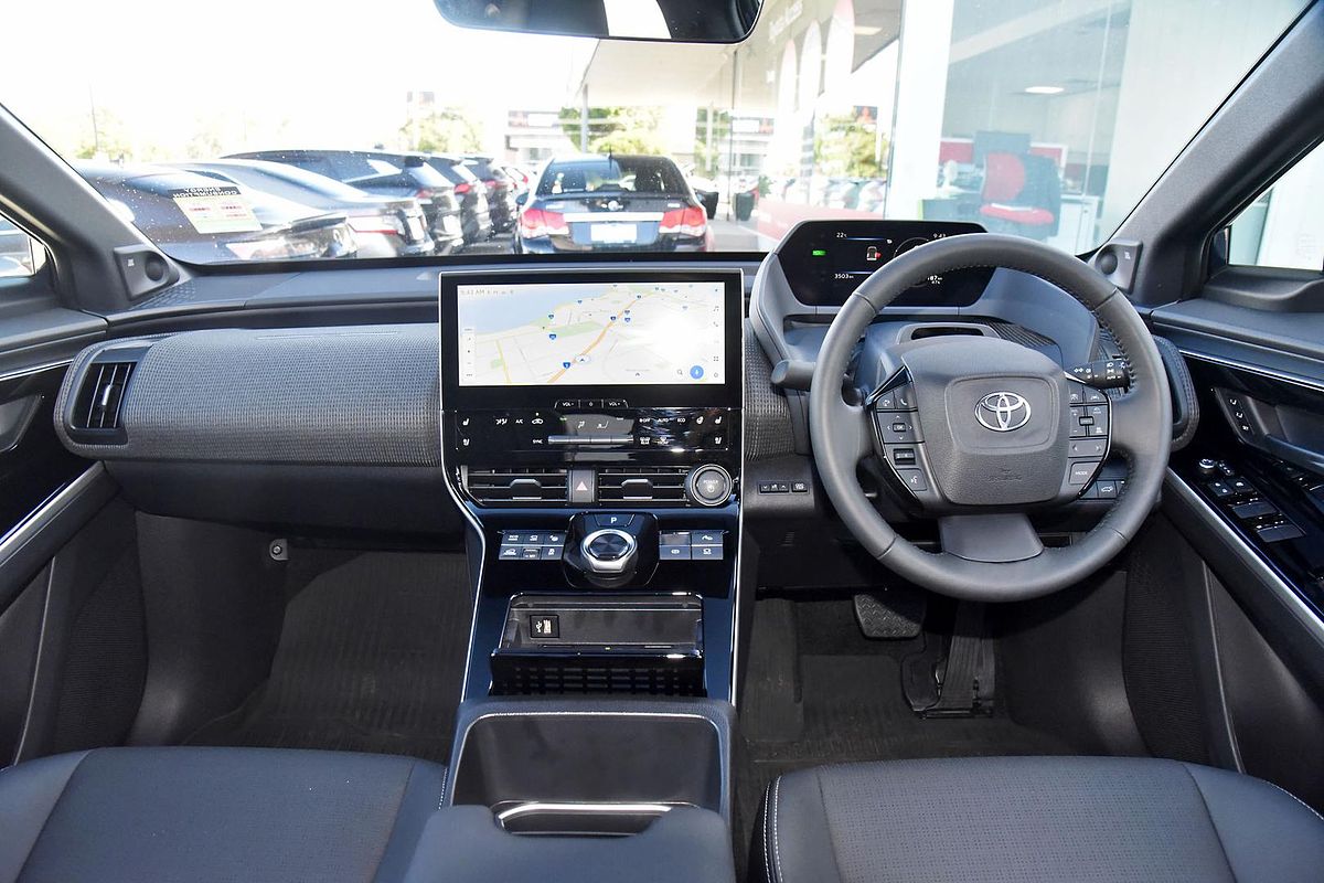 2024 Toyota bZ4X YEAM15R