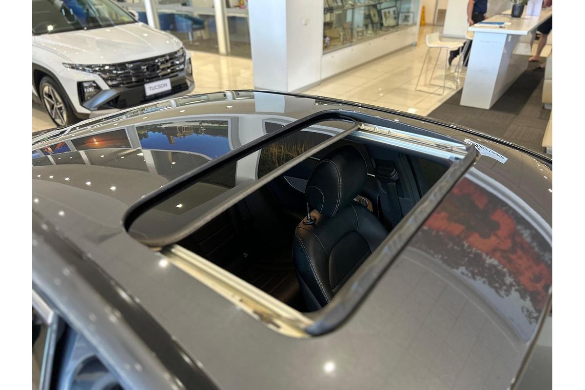 2015 Mercedes-Benz C-Class C250 W205