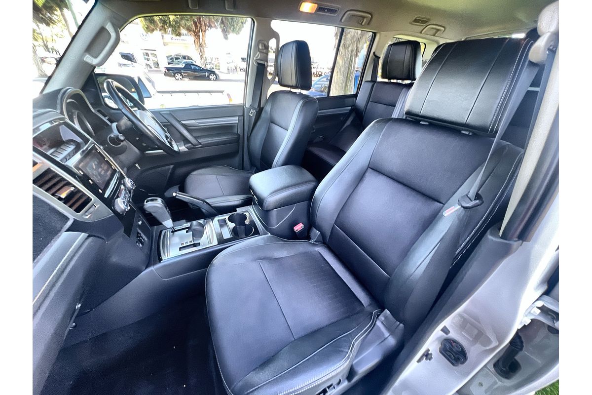 2017 Mitsubishi Pajero Sport GLS QE