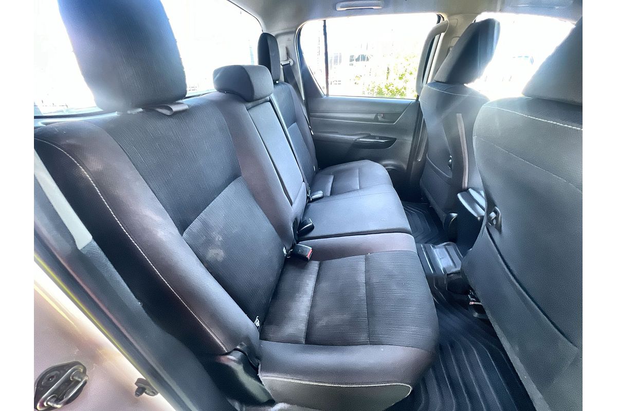 2020 Toyota Hilux SR GUN126R 4X4