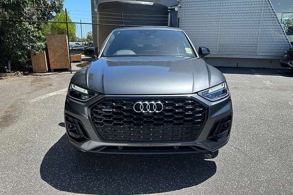 2024 Audi Q5 40 TDI S Line FY