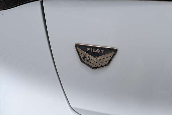 2022 MG HS Vibe SAS23