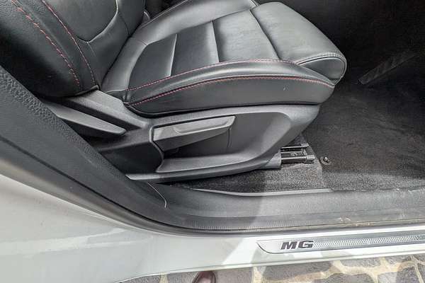 2022 MG HS Vibe SAS23