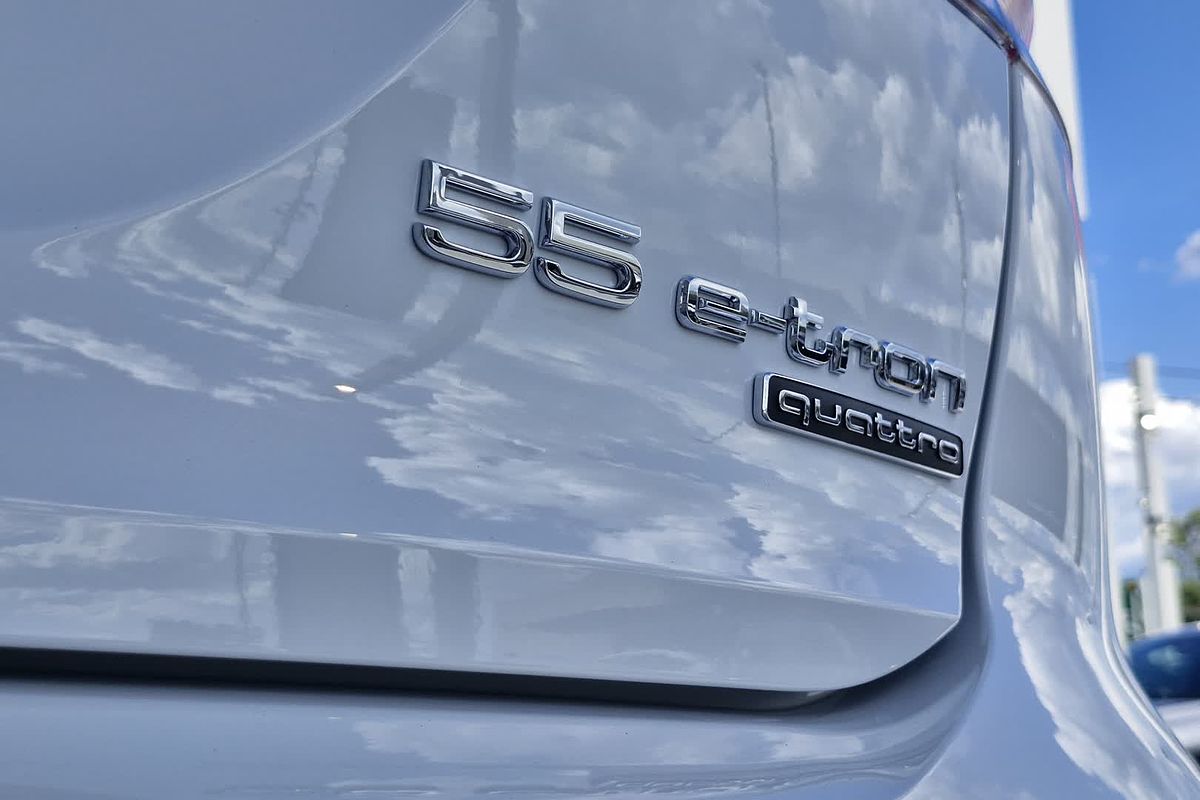 2025 Audi Q4 e-tron 55 F4