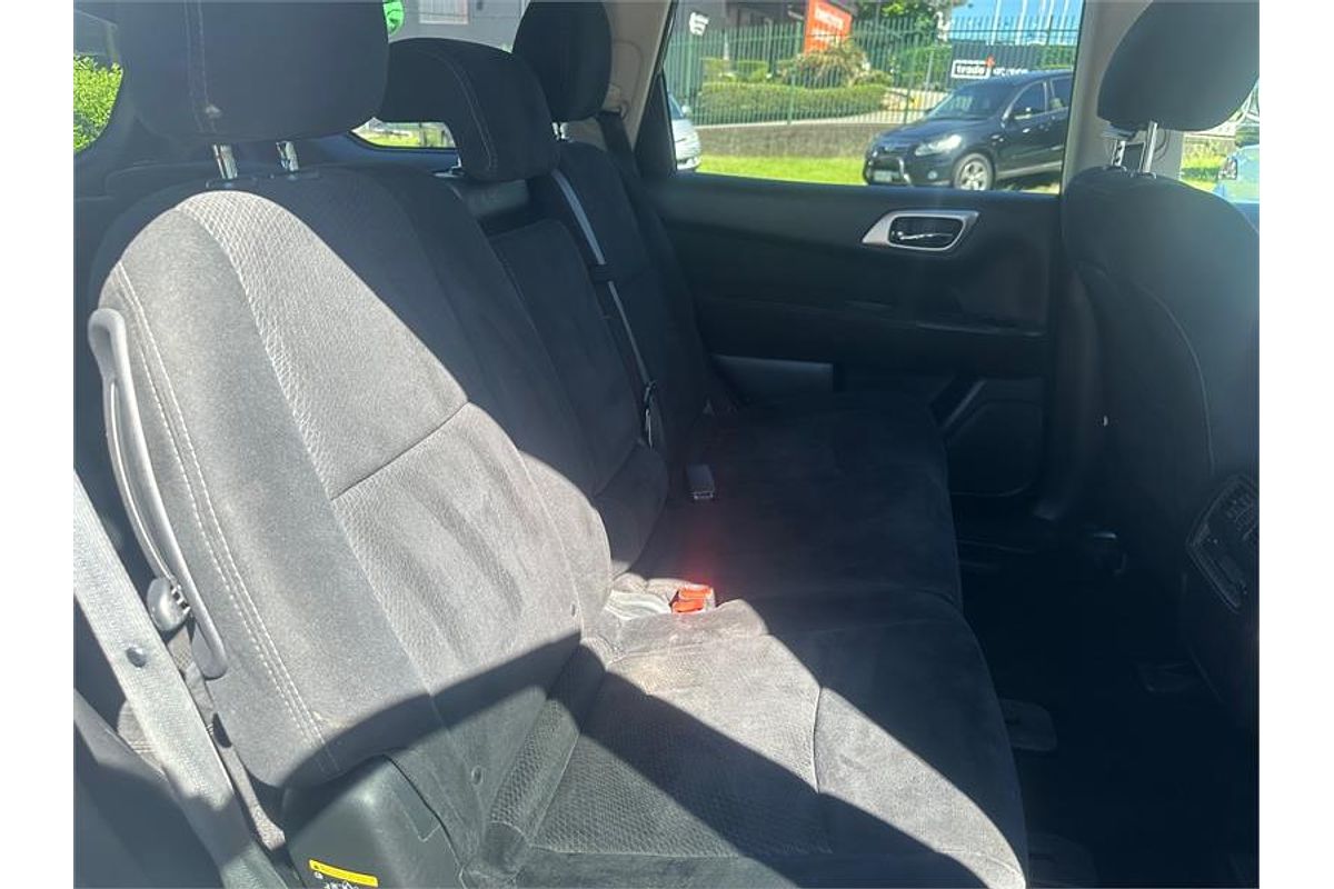 2015 Nissan PATHFINDER ST (4x2) R52