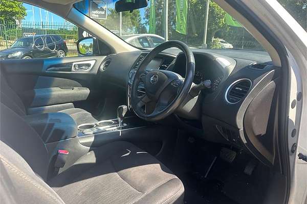 2015 Nissan PATHFINDER ST (4x2) R52