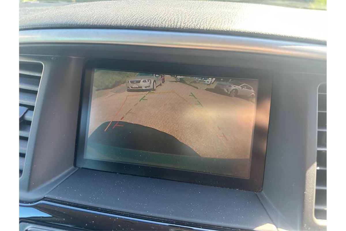 2015 Nissan PATHFINDER ST (4x2) R52