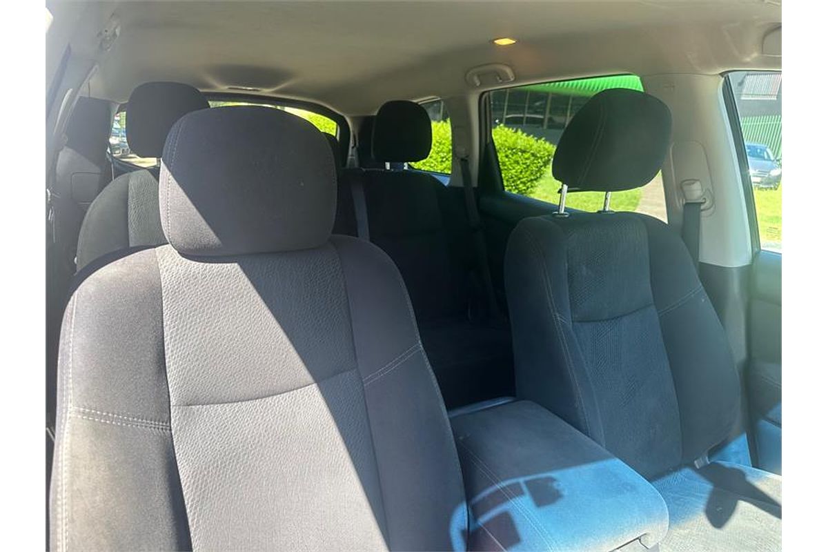 2015 Nissan PATHFINDER ST (4x2) R52