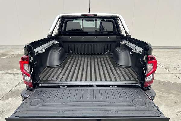 2024 Nissan Navara ST-X D23 4X4