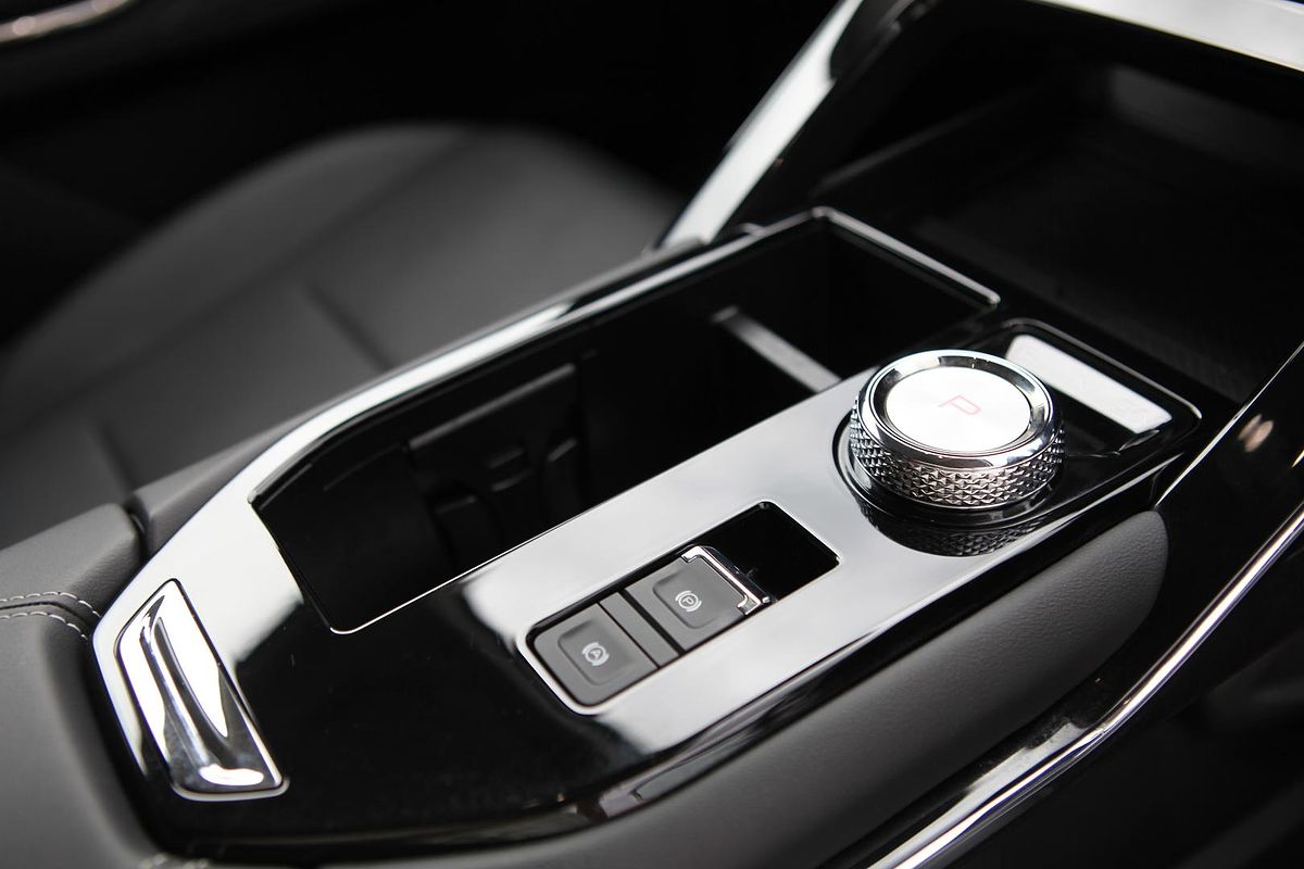 2024 GWM Haval H6 Lux B01