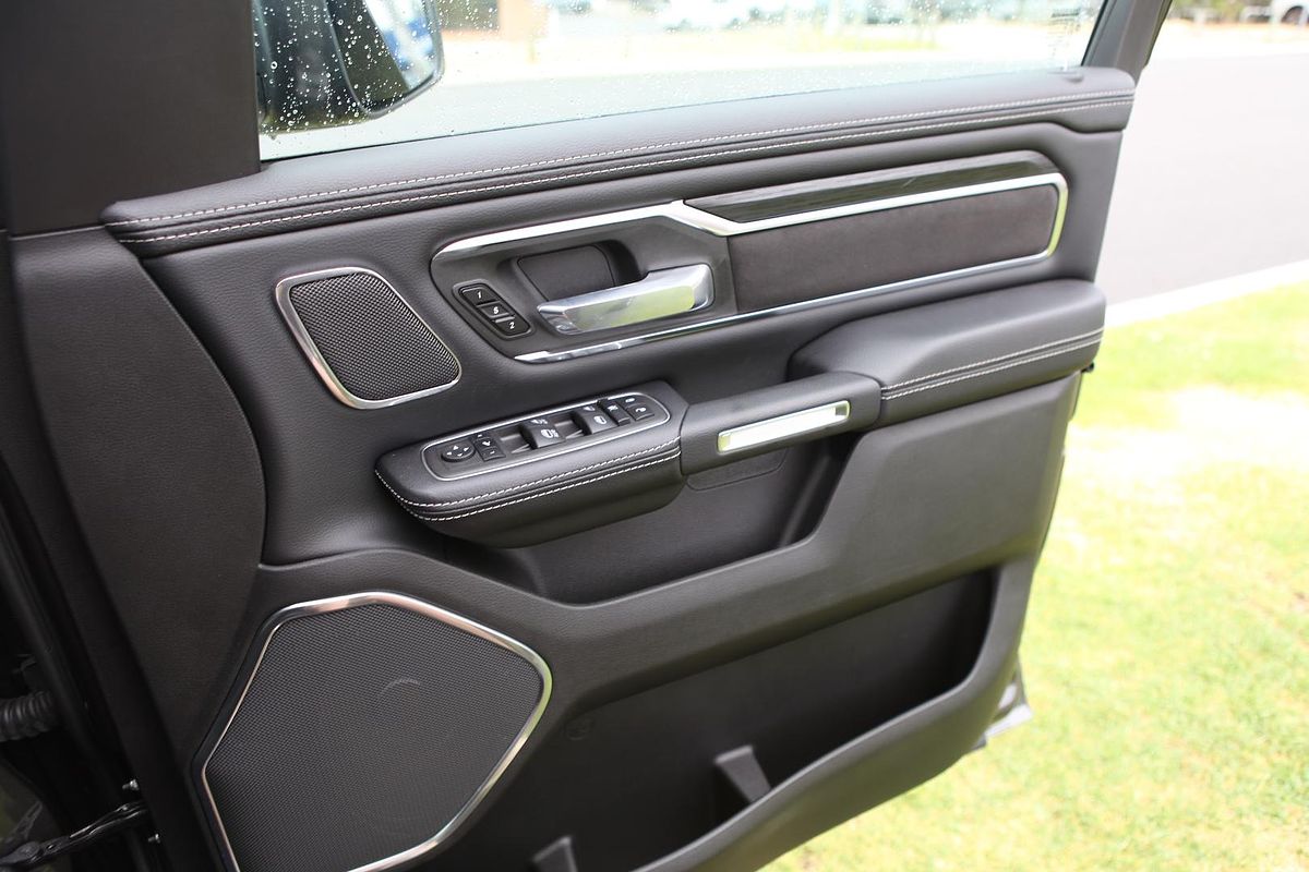 2024 RAM 1500 Laramie DT 4X4 SWB