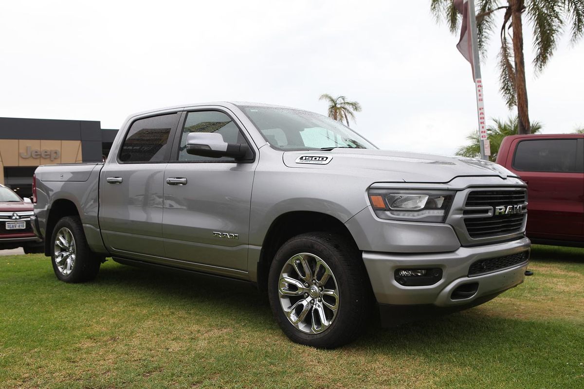 2024 RAM 1500 Laramie Sport RamBox DT 4X4 SWB