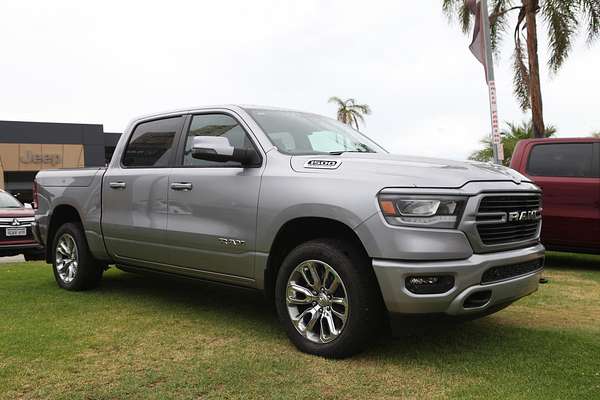 2024 RAM 1500 Laramie Sport RamBox DT 4X4 SWB