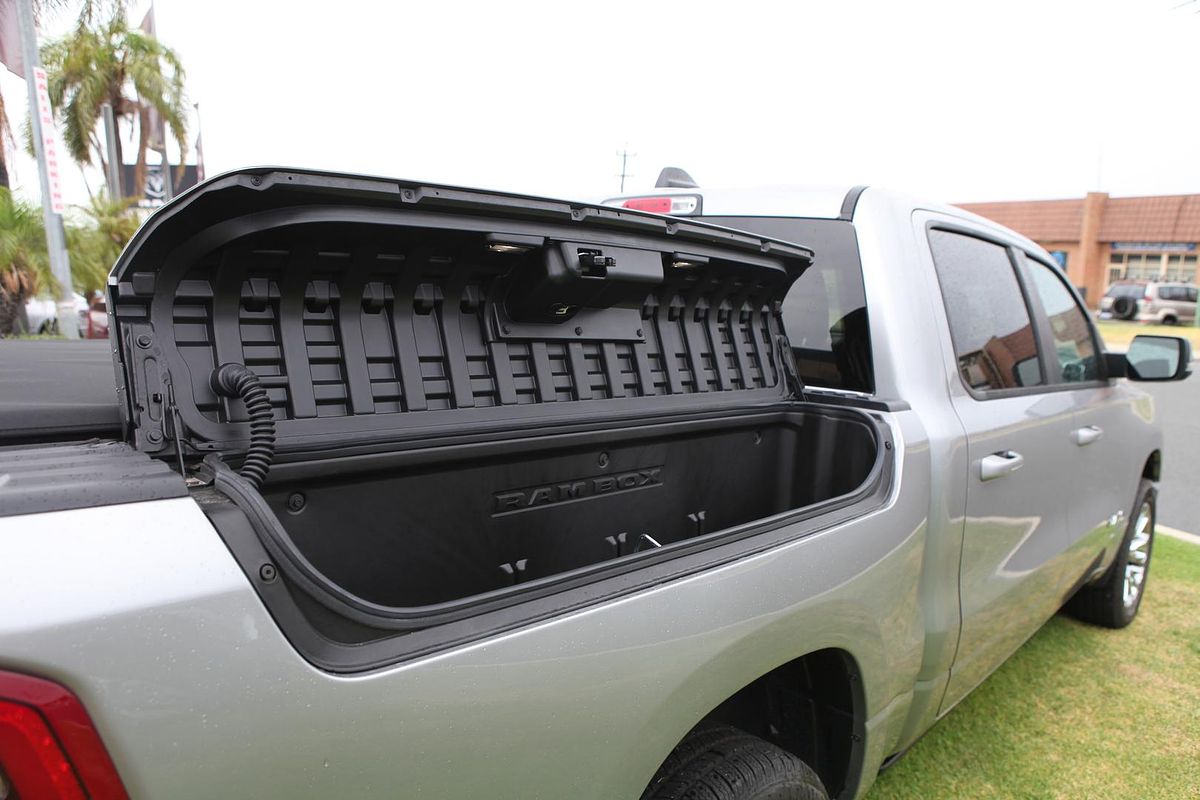 2024 RAM 1500 Laramie Sport RamBox DT 4X4 SWB