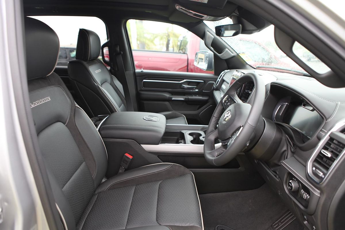2024 RAM 1500 Laramie Sport RamBox DT 4X4 SWB