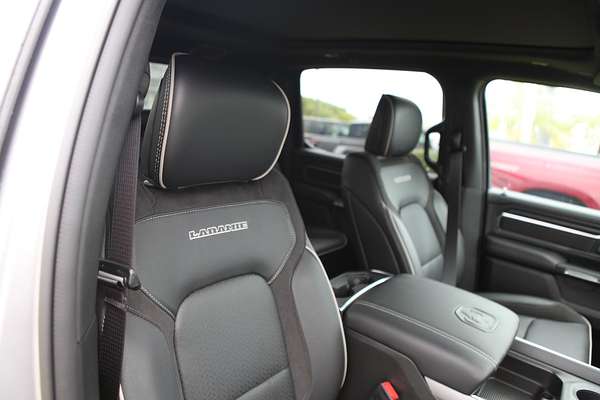 2024 RAM 1500 Laramie Sport RamBox DT 4X4 SWB
