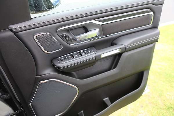 2024 RAM 1500 Laramie Sport RamBox DT 4X4 SWB