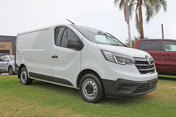 2023 Renault Trafic Pro X82 SWB