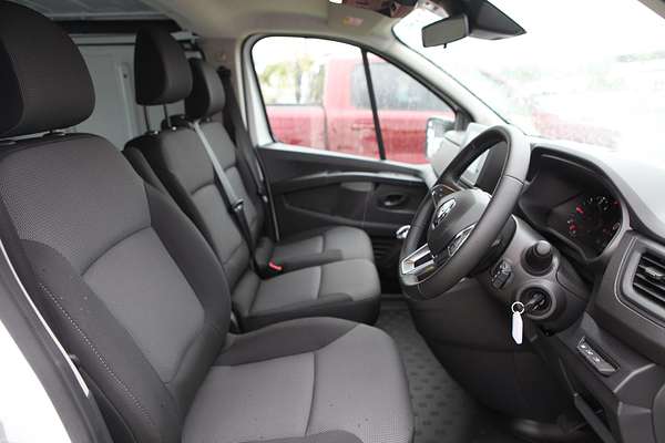 2023 Renault Trafic Pro X82 SWB
