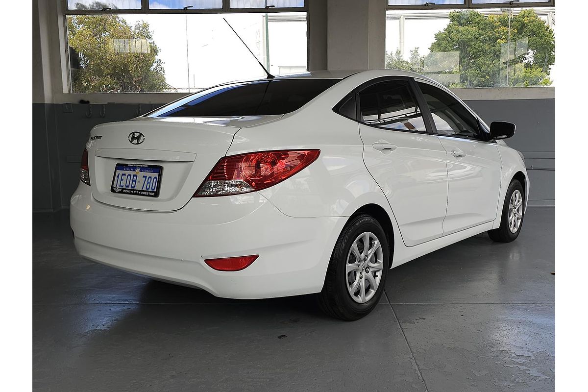 2014 Hyundai Accent Active RB2