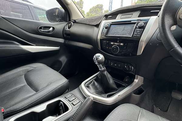 2015 Nissan Navara ST-X (4x4) NP300 D23 4X4