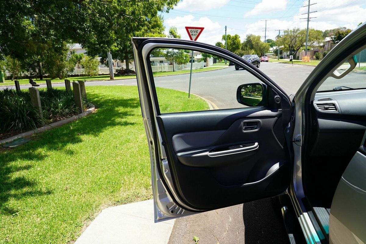 2015 Mitsubishi Triton GLX (4x4) MQ MY16 4X4