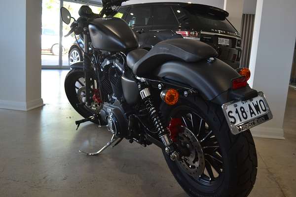 2015 Harley-Davidson Iron 883 (XL883N)