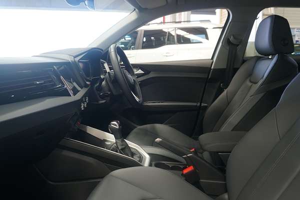 2024 Audi A1 40 TFSI S line GB