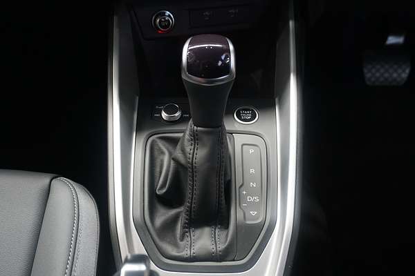 2024 Audi A1 40 TFSI S line GB