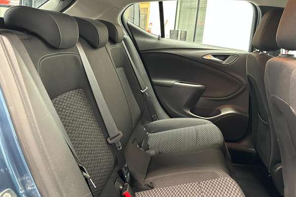 2017 Holden Astra RS BK