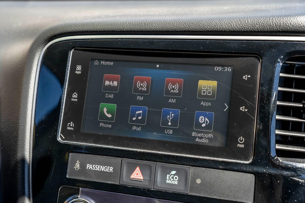2017 Mitsubishi Outlander LS Safety Pack ZK