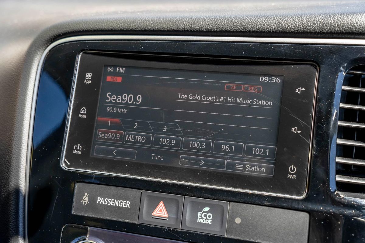 2017 Mitsubishi Outlander LS Safety Pack ZK