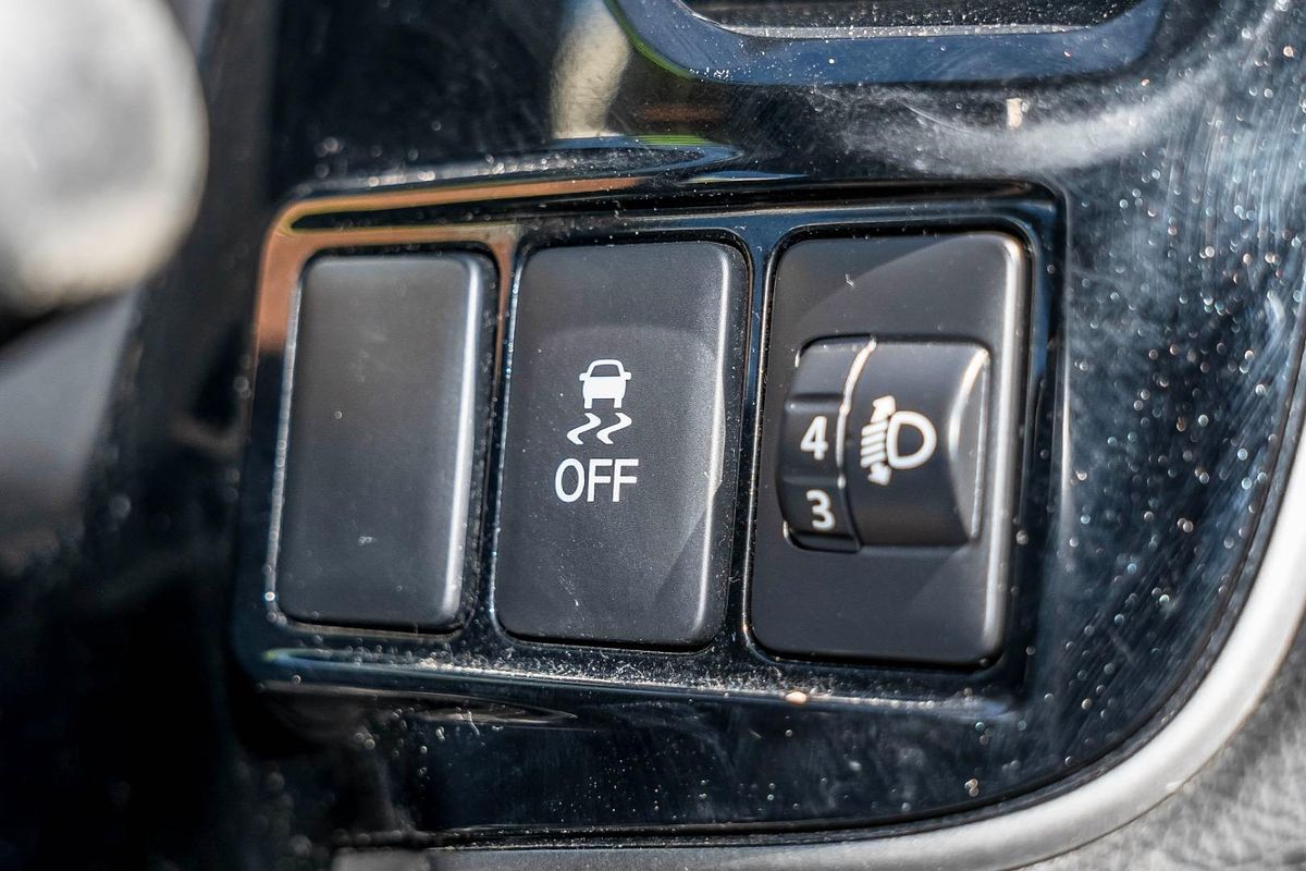 2017 Mitsubishi Outlander LS Safety Pack ZK