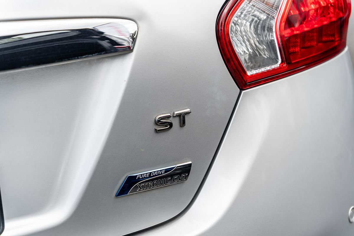 2014 Nissan Pulsar ST C12