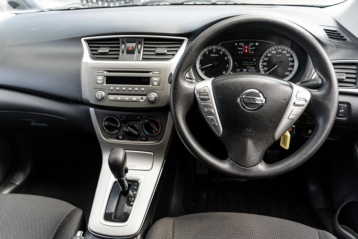 2014 Nissan Pulsar ST C12