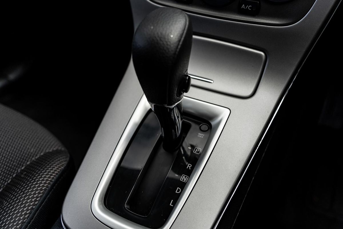 2014 Nissan Pulsar ST C12