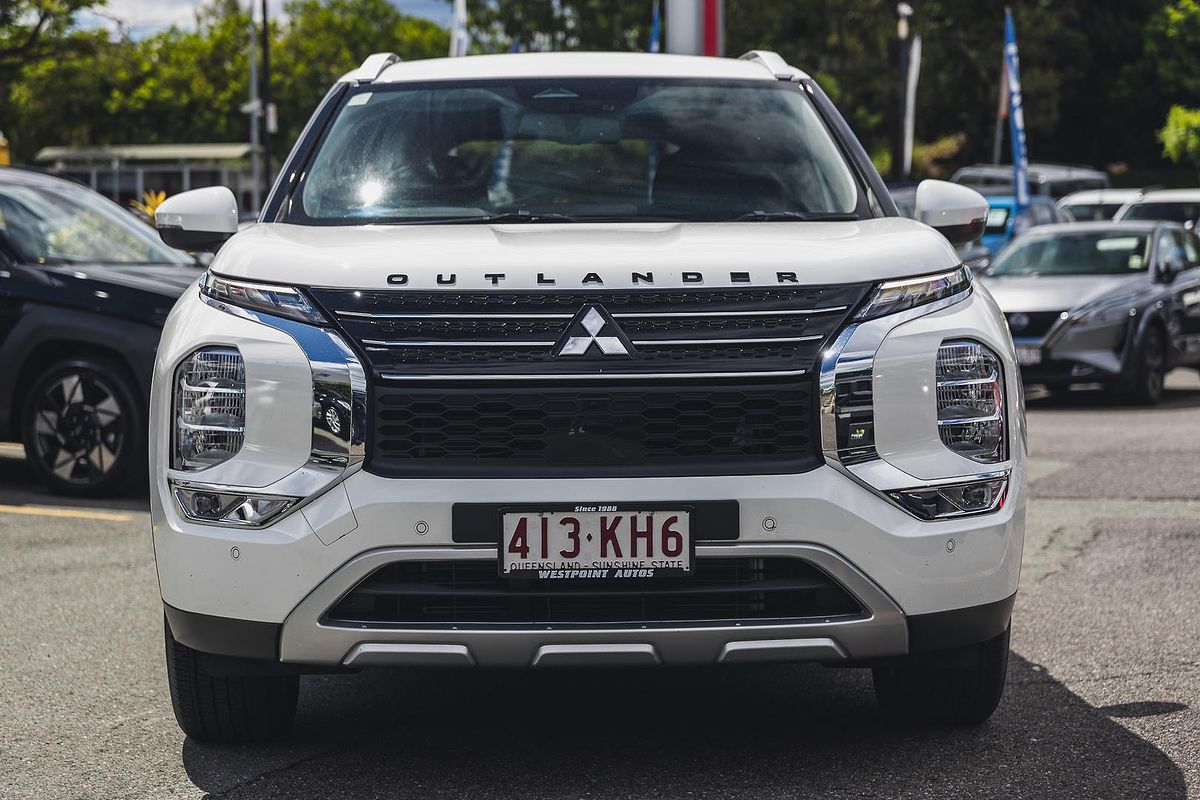 2024 Mitsubishi Outlander LS ZM