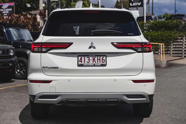 2024 Mitsubishi Outlander LS ZM