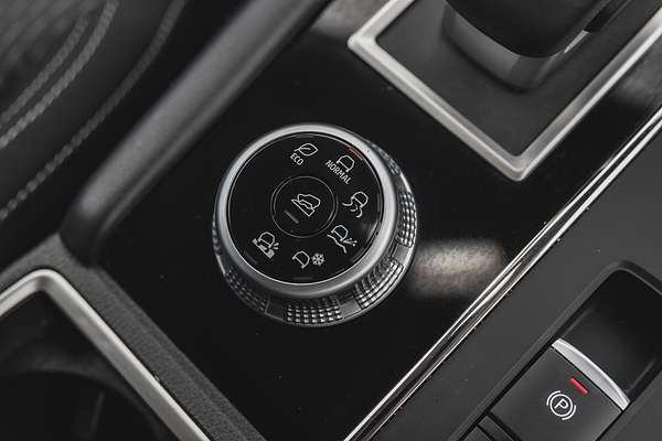 2024 Mitsubishi Outlander LS ZM