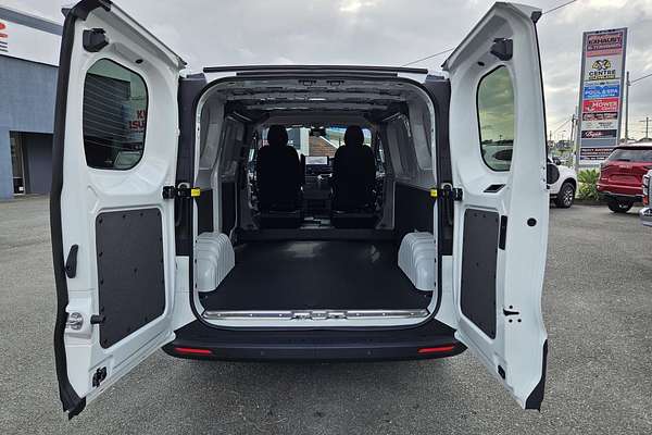 2024 LDV Deliver 7 SWB